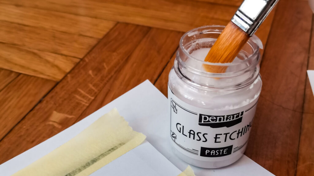 Glass etching paste